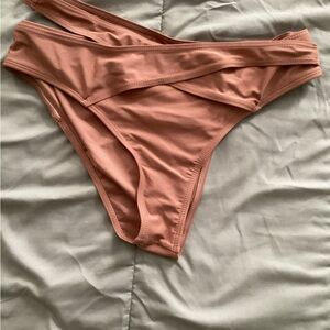 High waisted bikini bottoms (New without tags)
